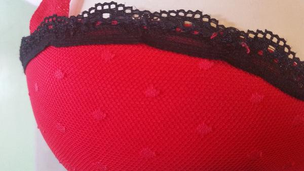 Elegant Red Push-Up Bra with Lace Overlay Size 34D