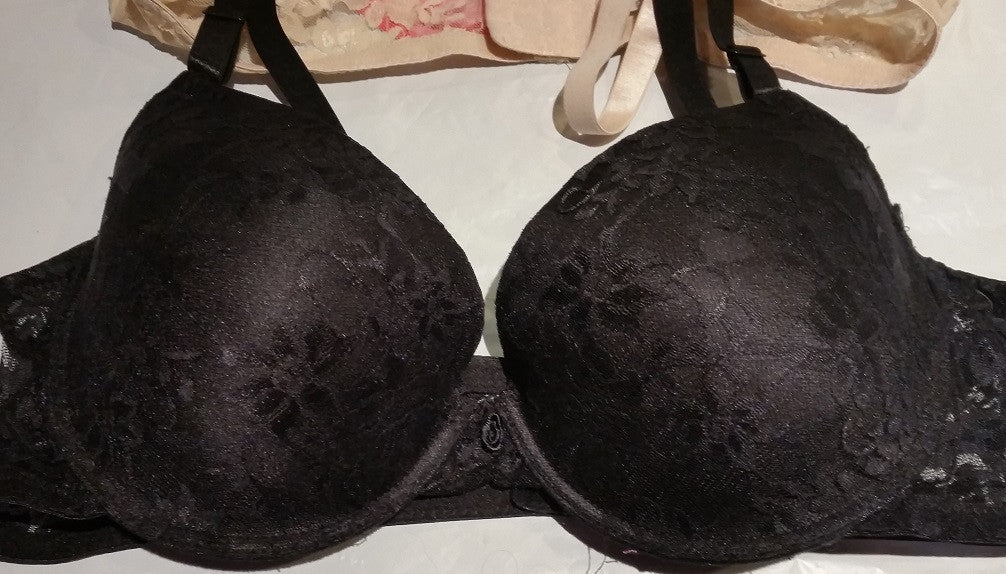 2Pack Plus-Size Black and Beige Lace Bras - Size 44D – wholesalecamel